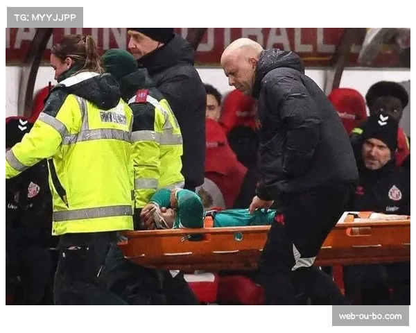 利物浦伤病名单持续更新，远藤航长期缺阵影响中场轮换